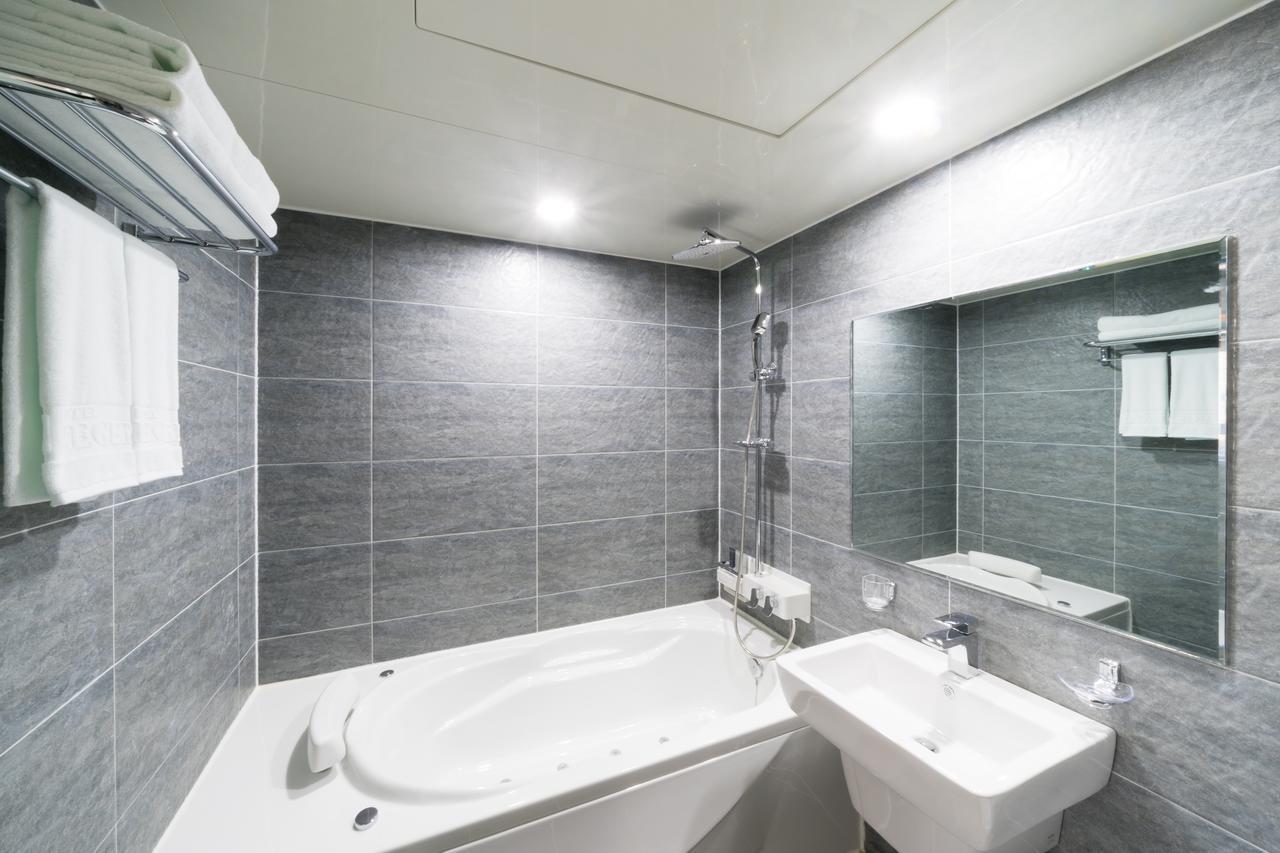 Incheon Airport Legend Hotel Екстер'єр фото